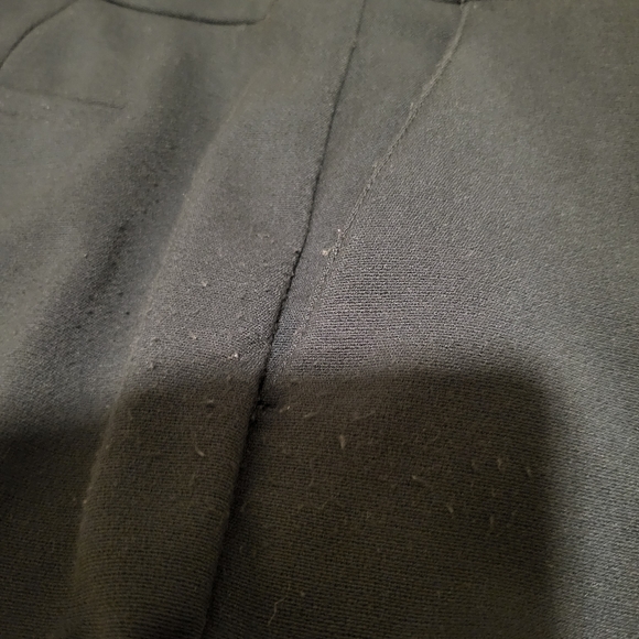 Ladies Green Jones New York pant suit - Picture 8 of 8